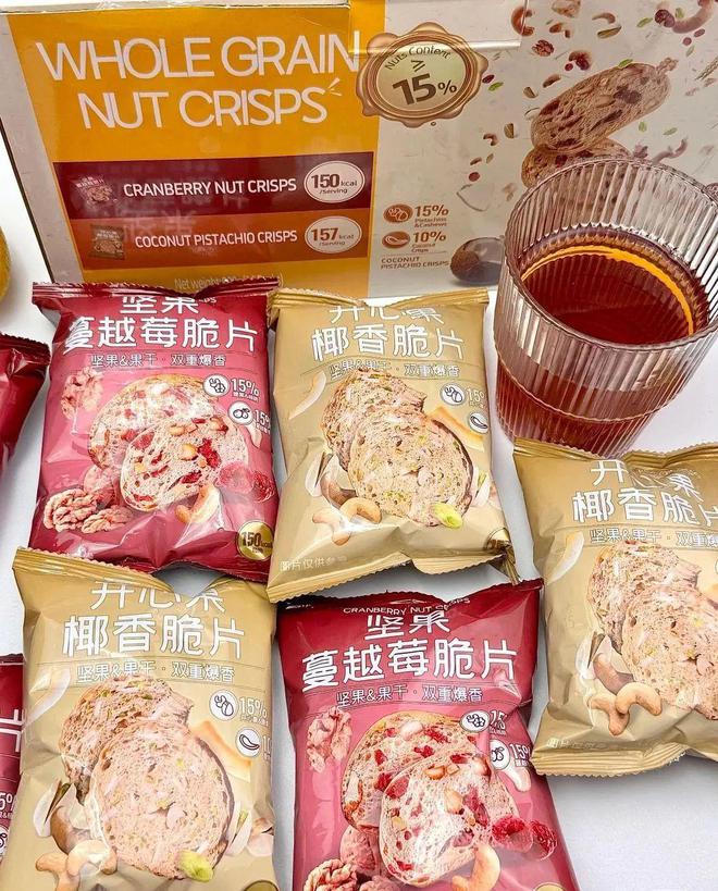 坚果面包脆片演绎健康零食创新路径！CQ9电子网站“山姆严选”盼盼全麦(图4)